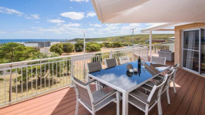Shorelands - Iconic Renovated Home 5min Walk to Beach and Surf in Gracetown